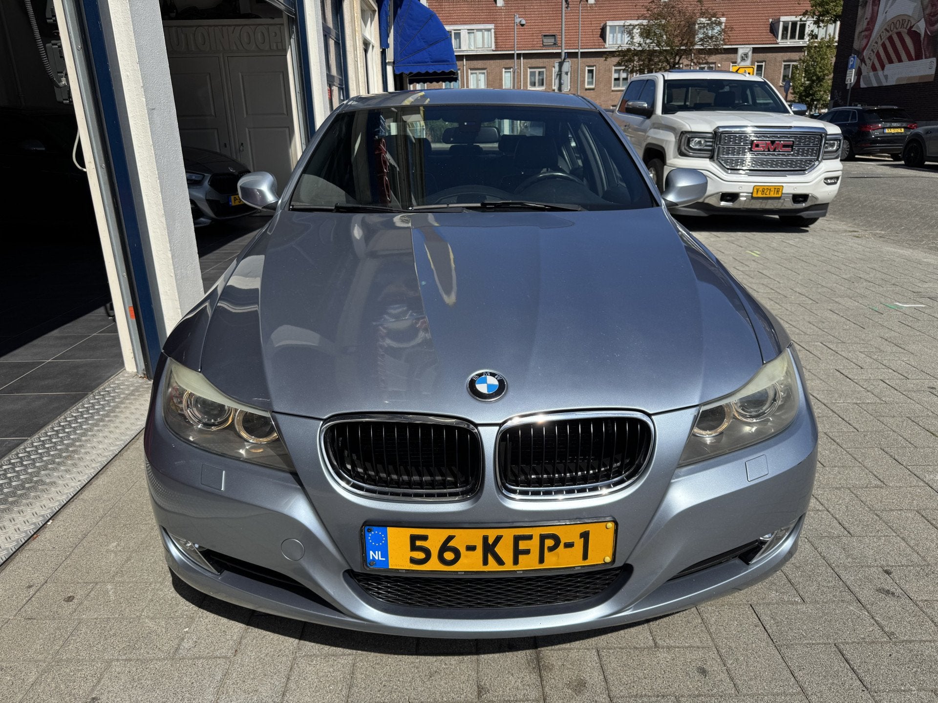 BMW 3-serie 320i Business Line NL AUTO IN NIEUW STAAT., Achterwielaandrijving, 4 cilinders, Blauw, Origineel Nederlands