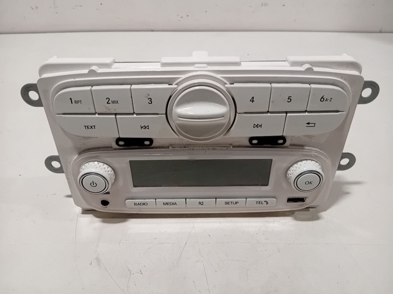 Radio Smart Forfour, Auto diversen, Ophalen of Verzenden, Van der Ven Autorecycling B.V., Onderdelen@venauto.nl, Ettenseweg 76, 4706 PB Roosendaal, The Netherlands