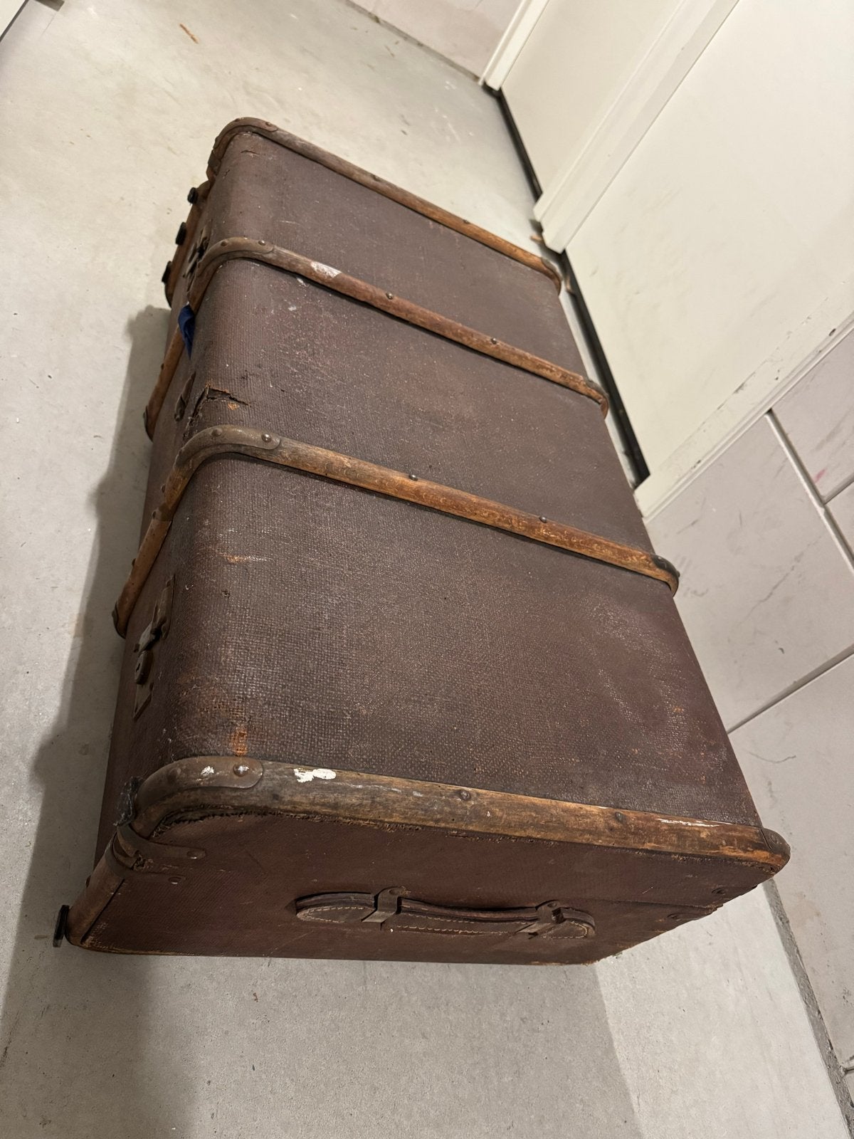 Vintage koffer kist Scheepskoffer / Kist - Bruin, Antiek en Kunst, Ophalen of Verzenden