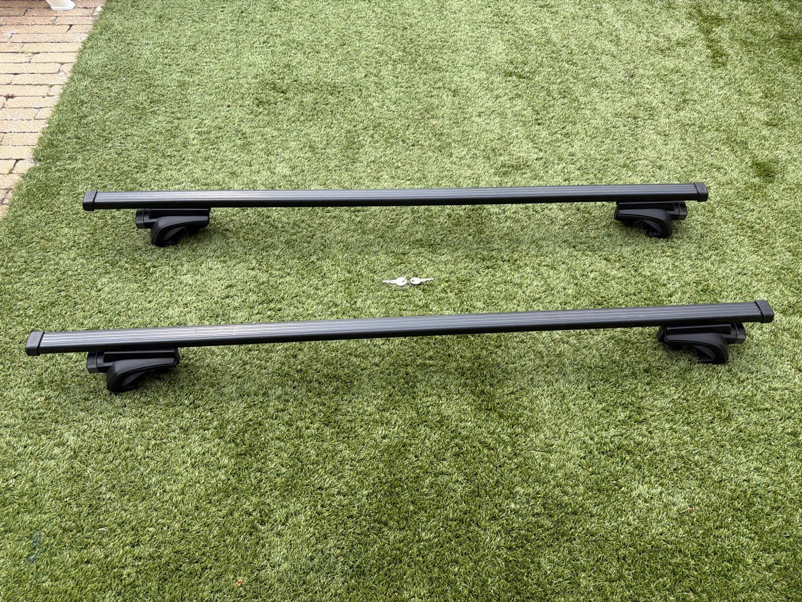 Universele Thule dakdragers met sloten, Auto diversen, Dakdragers, Ophalen, Gebruikt