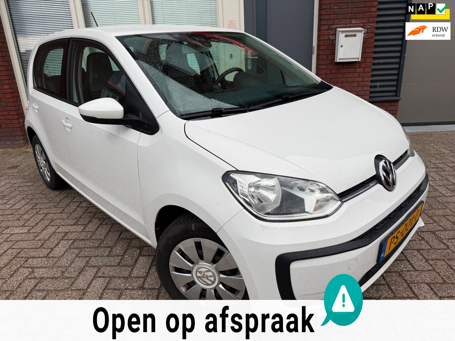 Volkswagen Up! 1.0 BMT move up! / 5DRS / Bluetooth / NAP, Auto's, Voorwielaandrijving, Stof, Gebruikt, Wit