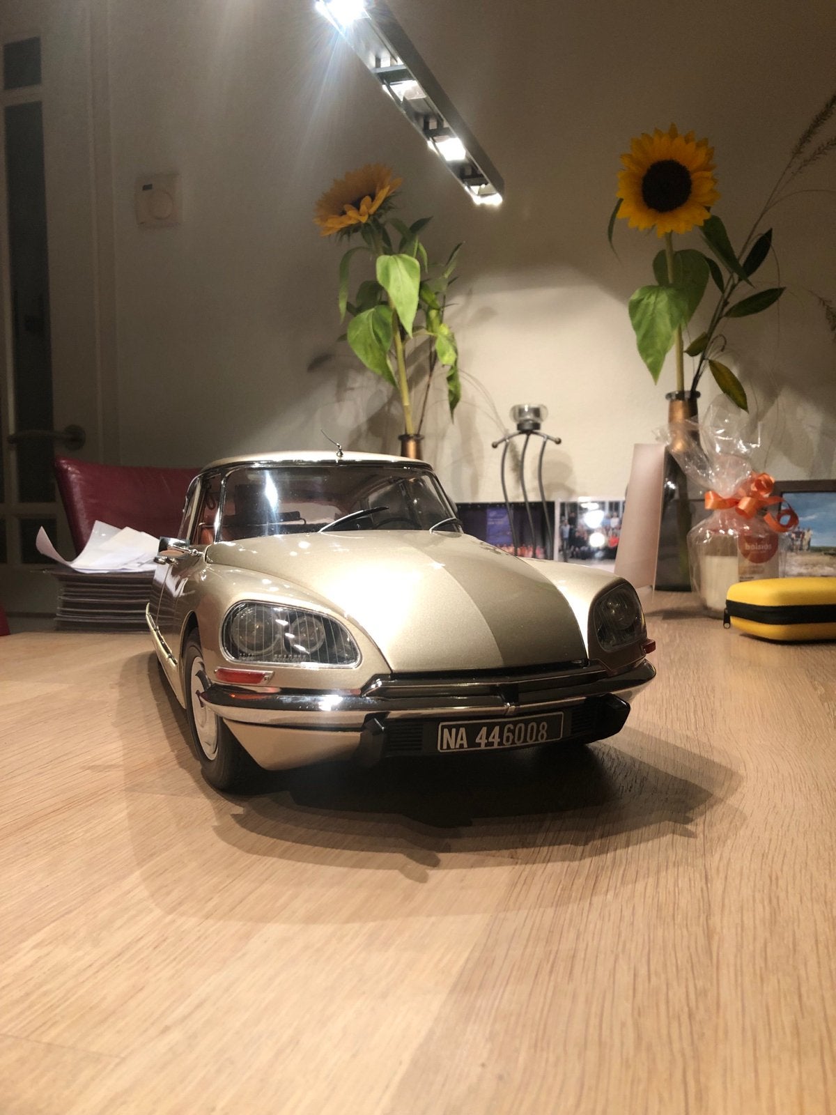 Citroën DS 21 Altaya Deagostini 1:8, Ophalen, Zo goed als nieuw, Auto