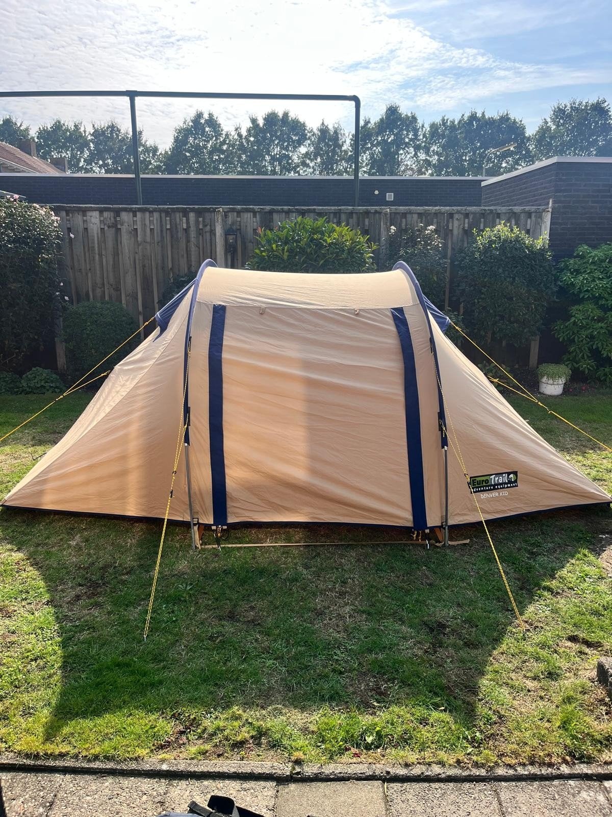 Eurotrail Denver Tent - met twee cabines, Ophalen, Gebruikt, Tot en met 4