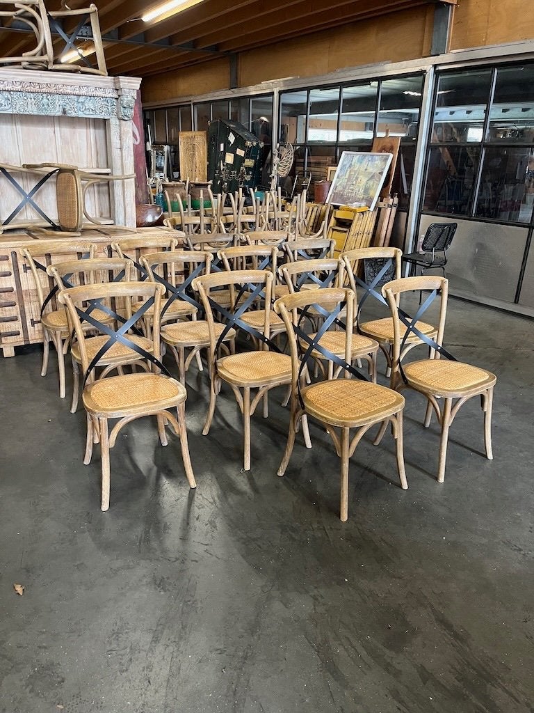 14 X Cross Chair zeer fraai, Ophalen, Zo goed als nieuw, Vijf, Zes of meer stoelen, Hout