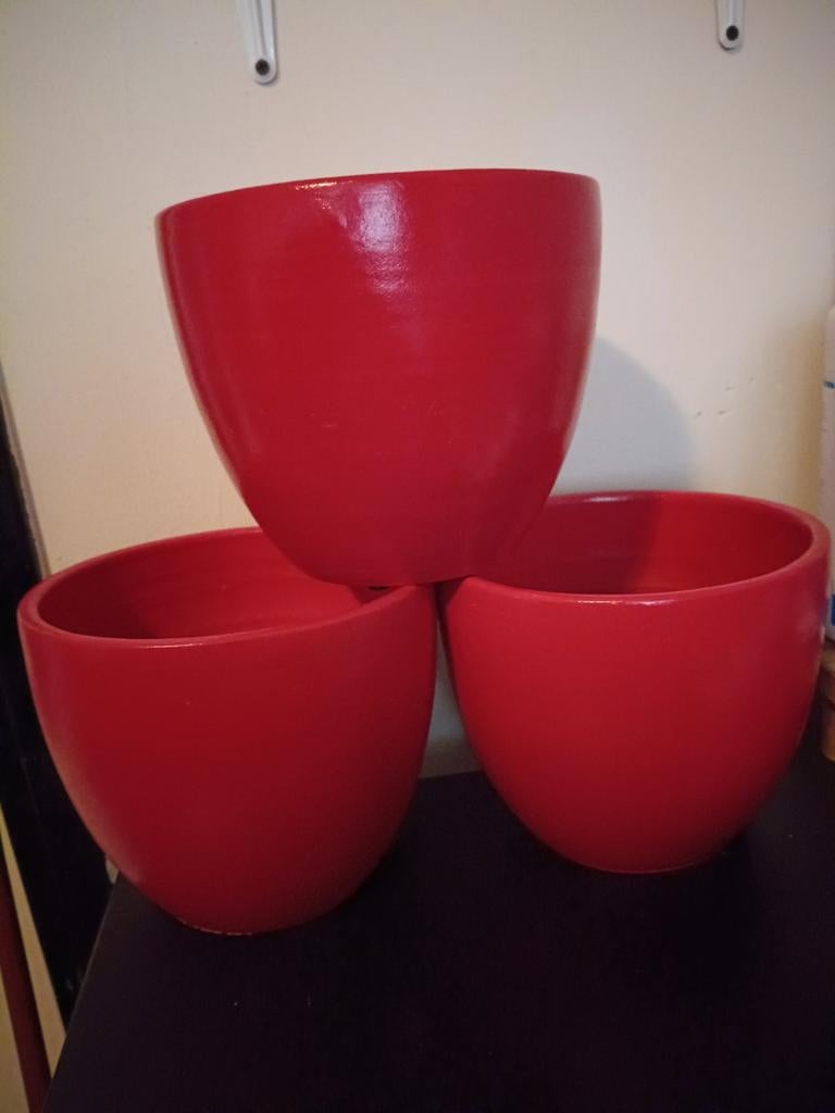 Drie bloempotten, Luna fuchsia, Rond, Nieuw, Ophalen of Verzenden, Aardewerk