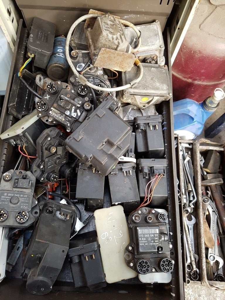 DIV SCHAKELAARS - MODULES- KLASSIEKE MERCEDES VAN 1965 -1987, Ophalen, Gebruikt, Oldtimer onderdelen