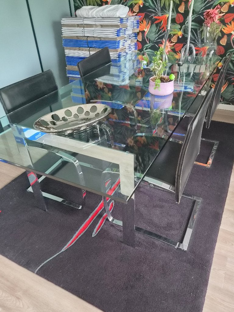 z Laurens Fisher  glazen tafel met chroom  onderstel, Huis en Inrichting, Tafels | Bijzettafels, Ophalen of Verzenden, 75 cm of meer