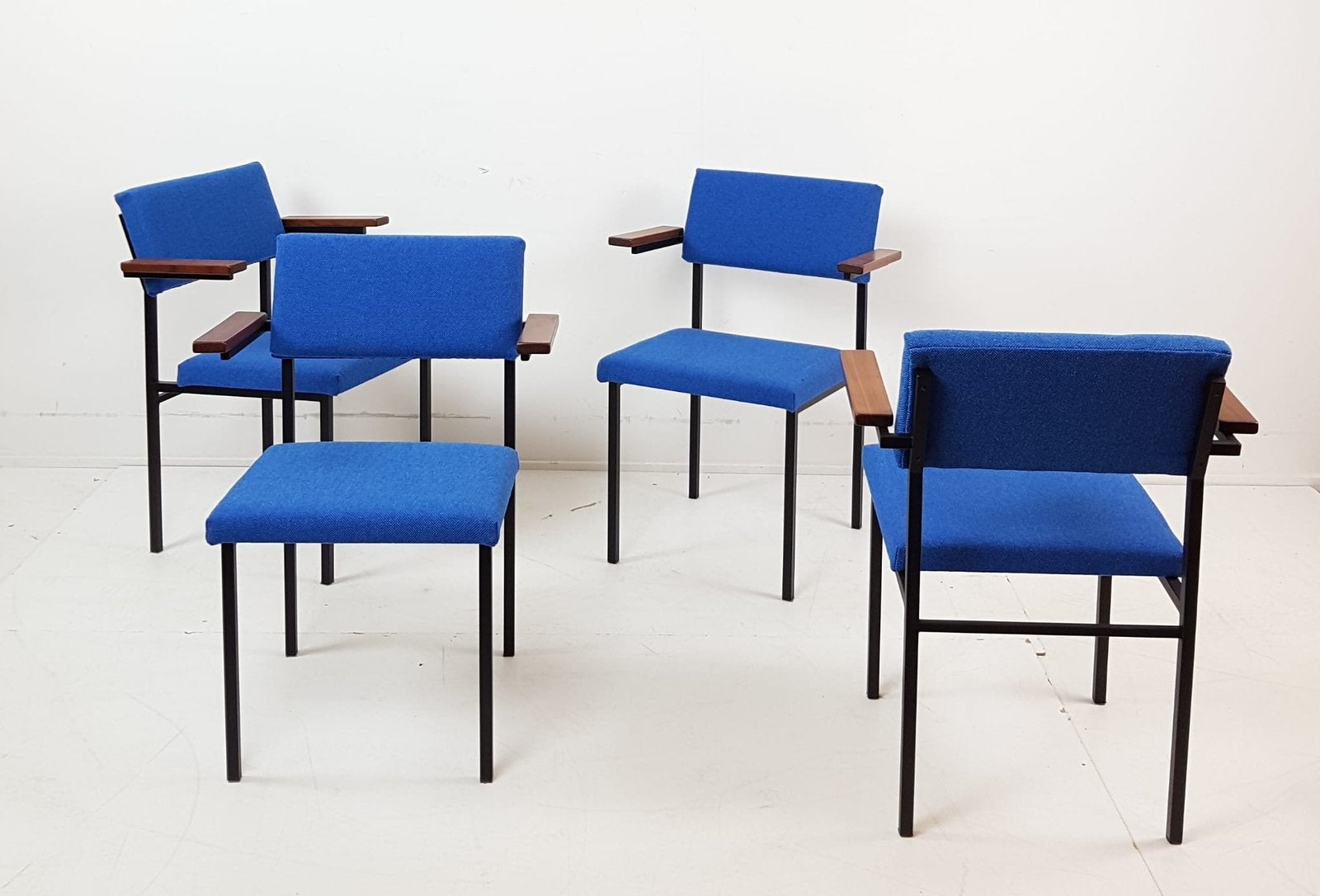 4x Martin Visser SE21 stoel blauw Hallingdal Kvadrat wol, Ophalen of Verzenden, Zo goed als nieuw