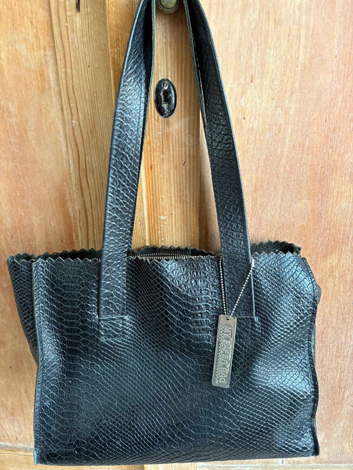 Myomy paper bag, Croco black Fairtrade, Ophalen of Verzenden, Zo goed als nieuw, Zwart, Handtas