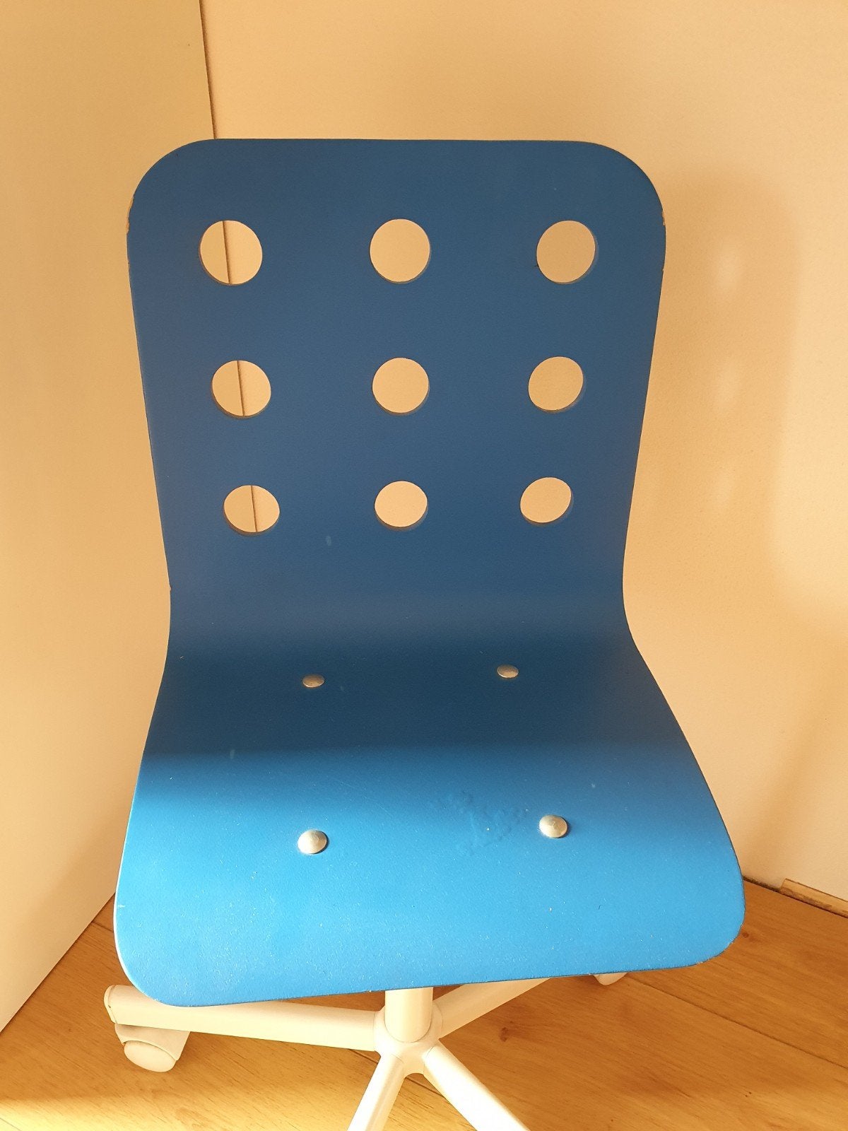 Blauwe bureaustoel kinderstoel ikea met wielen, Huis en Inrichting, Ophalen, Gebruikt, Blauw, Bureaustoel