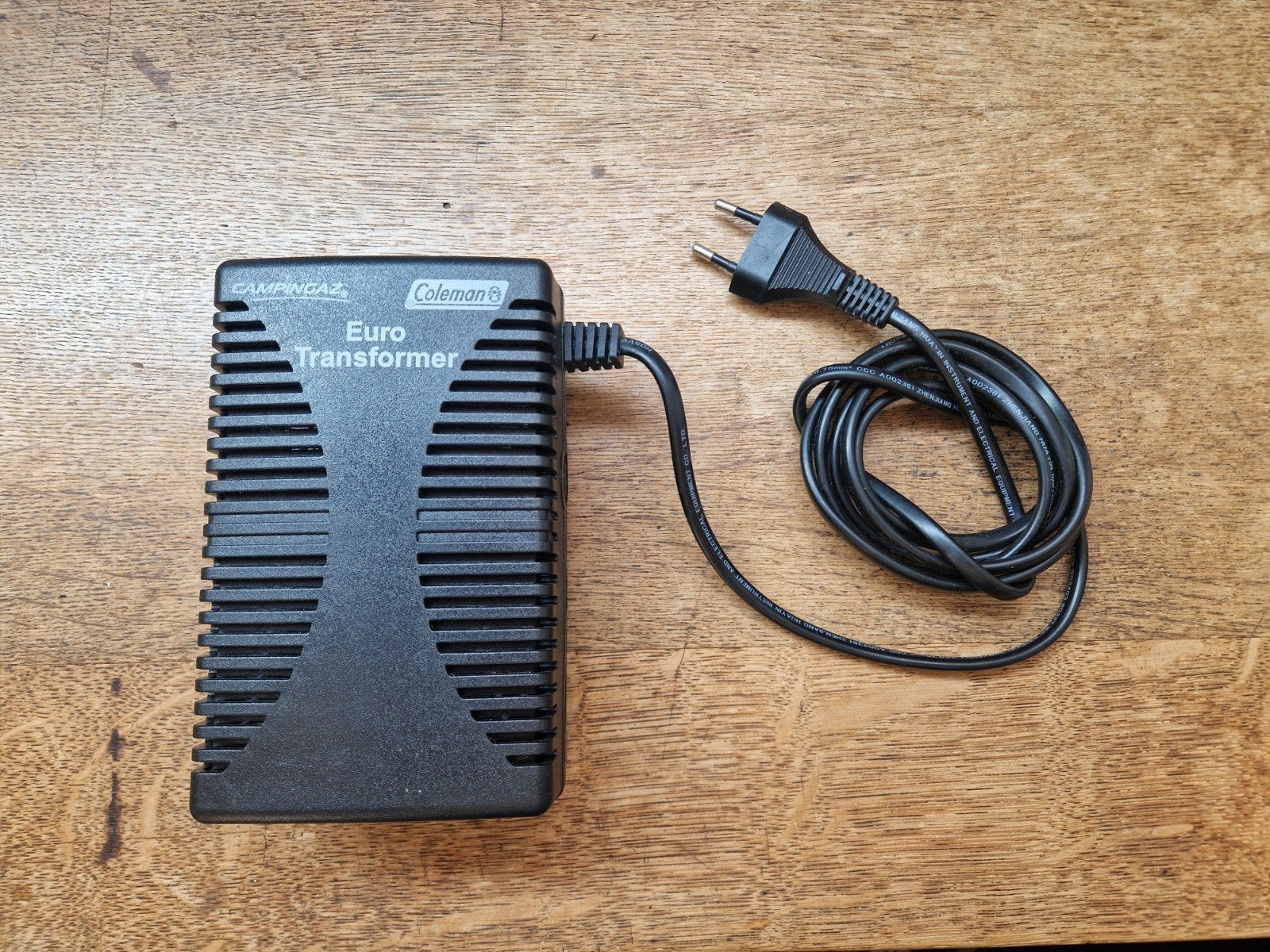 Coleman / Capingaz omvormer 230VAC naar 12VDC 5A, Ophalen of Verzenden, Zo goed als nieuw