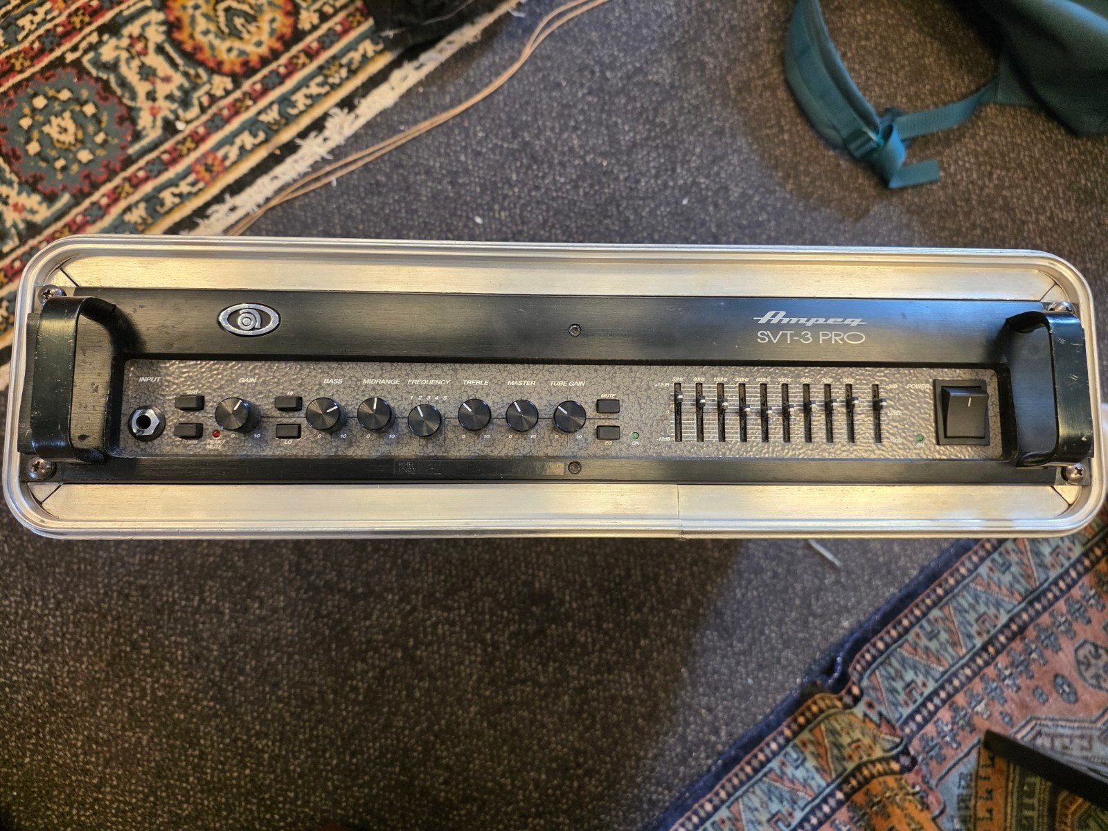 Ampeg SVT-3 PRO + SKB flightcase, Verzenden, Gebruikt, 100 watt of meer