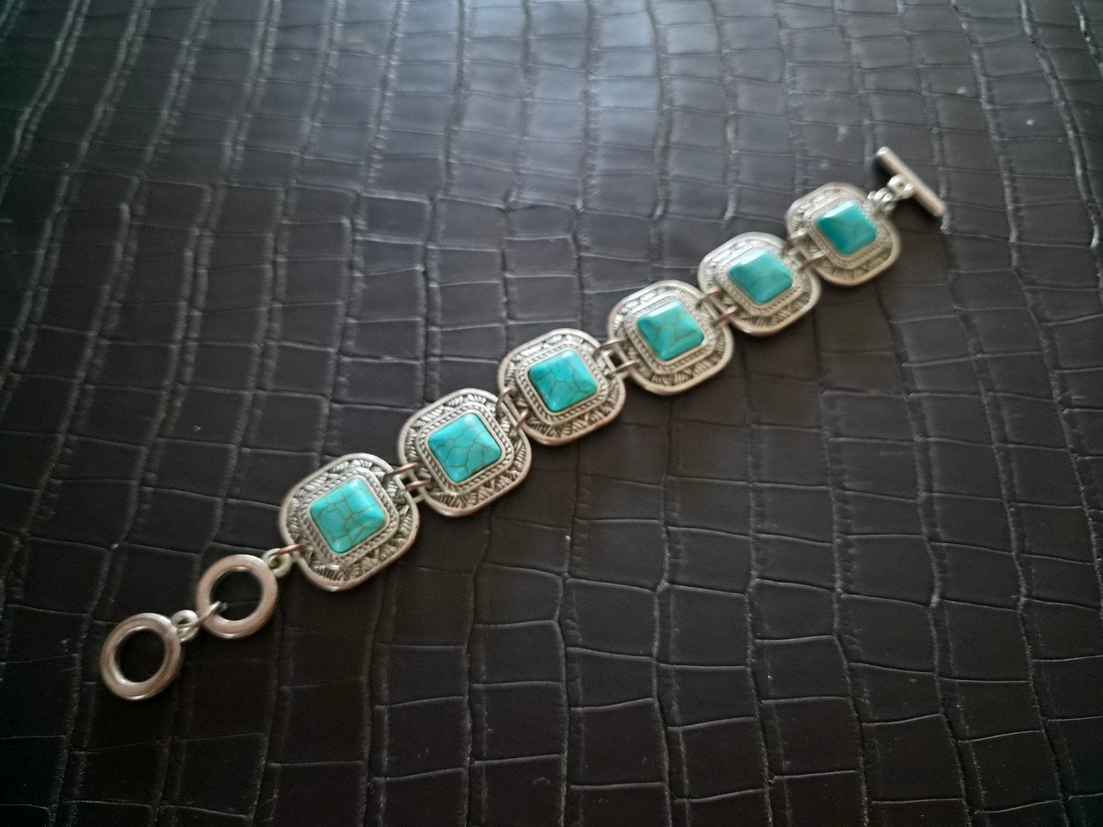 Vintage metalen armband met turquoise stenen, Ophalen, Overige materialen, Gebruikt, Blauw