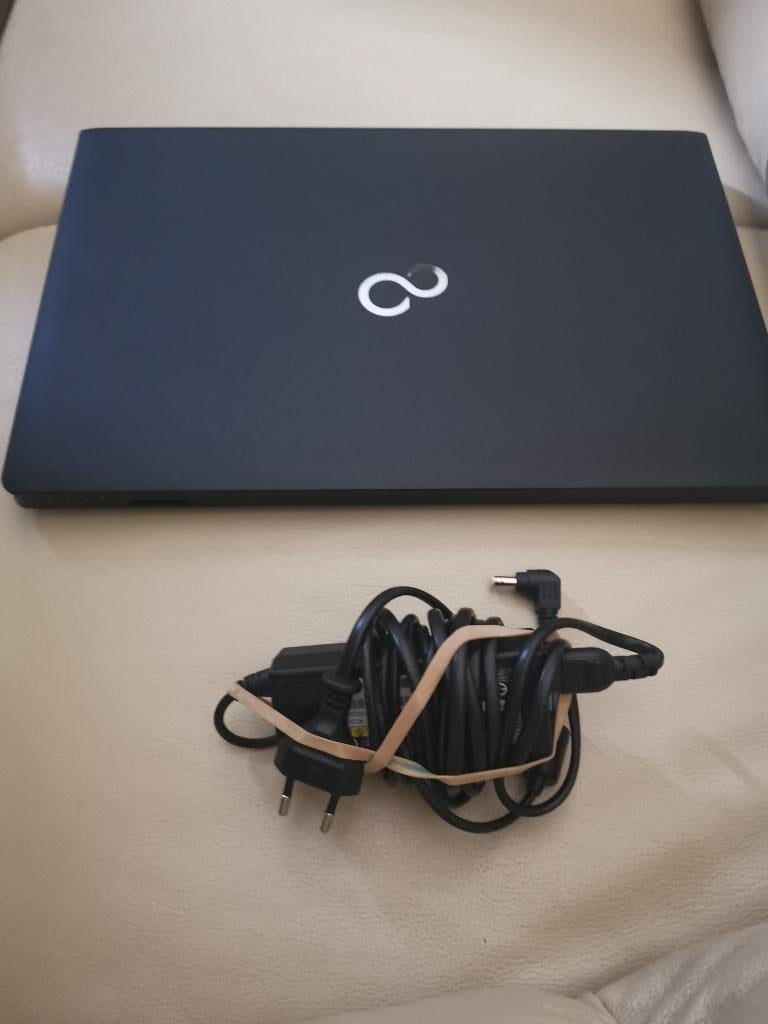 Fujitsu LifeBook A555, Computers en Software, Windows Laptops, 2 tot 3 Ghz, Ophalen of Verzenden, Zo goed als nieuw, 128 GB