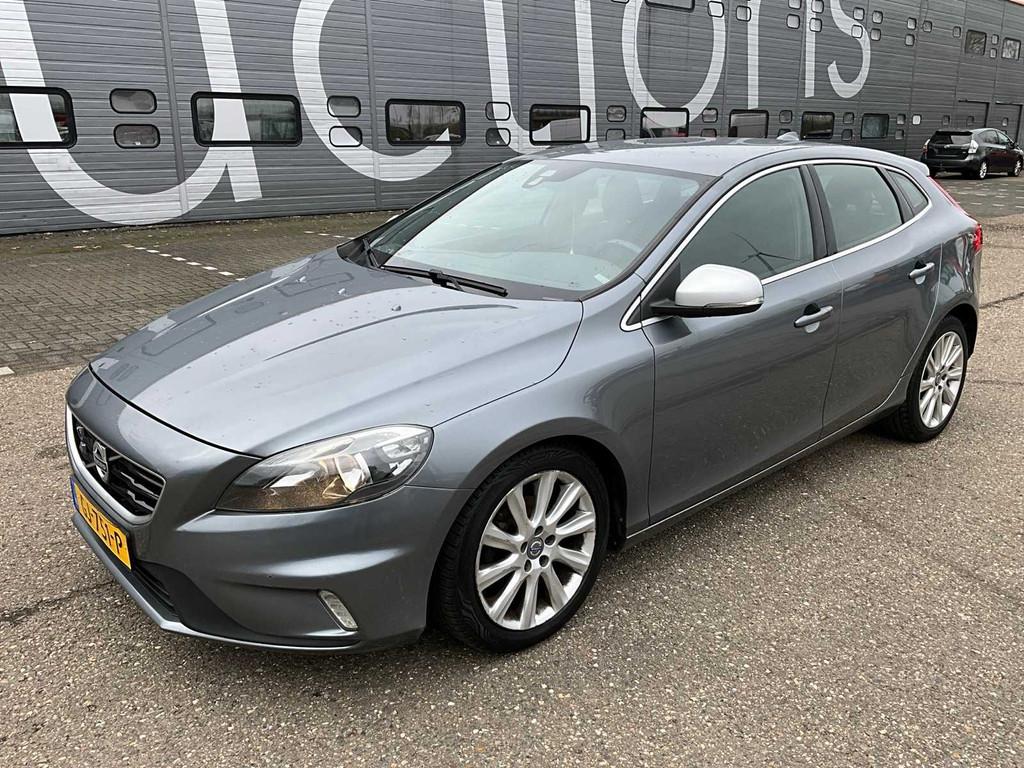 2015 Volvo V40 2.0D Personenauto GJ-751-P, Auto's, Volvo, Voorwielaandrijving, Gebruikt, Euro 6, 4 cilinders