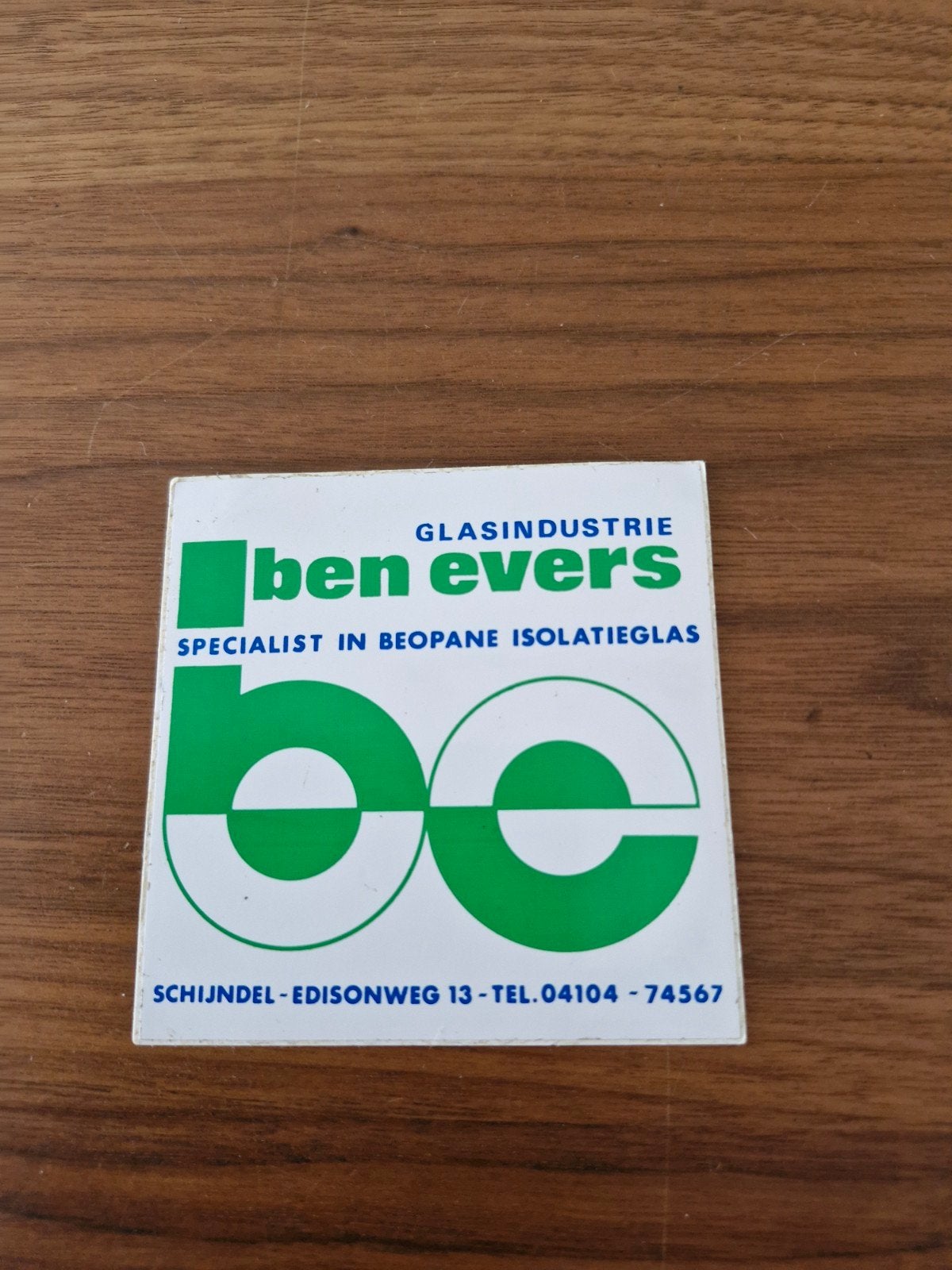 9056 Vintage Ben Evers Glasindustrie Sticker - Schijndel, Verzamelen, Stickers, Ophalen of Verzenden, Gebruikt, Bedrijf of Vereniging