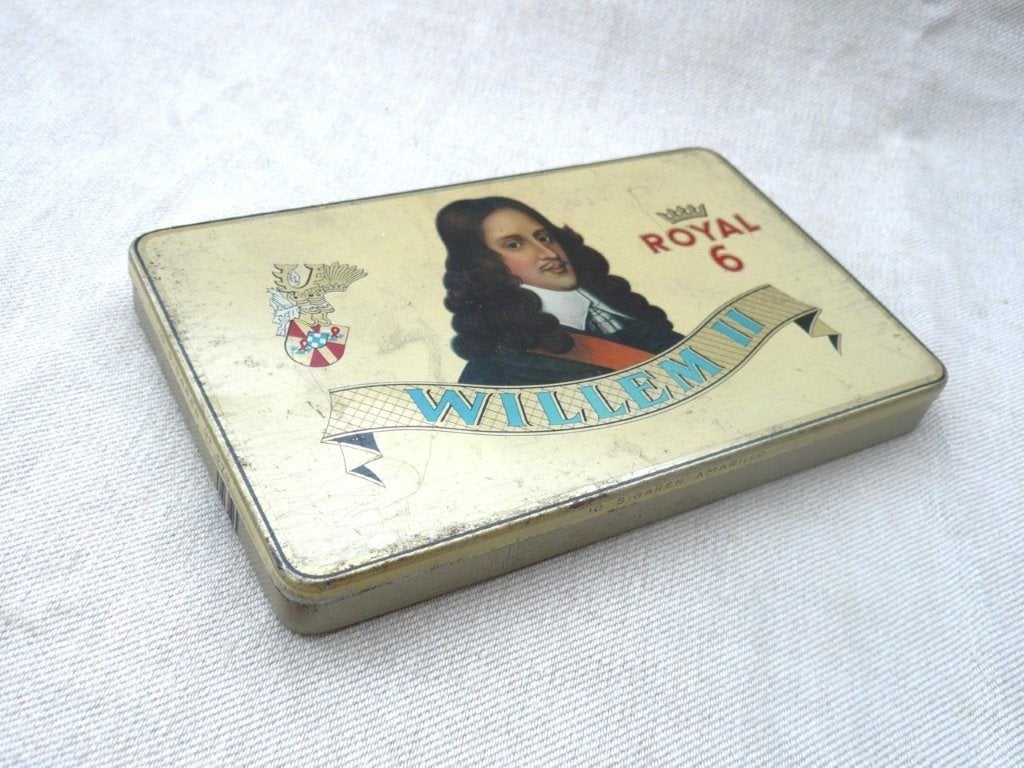 blik (leeg) Willem II royal 6 10 sigaren 574 amarillo., Verzamelen, Ophalen of Verzenden, Gebruikt, Tabaksdoos of Verpakking