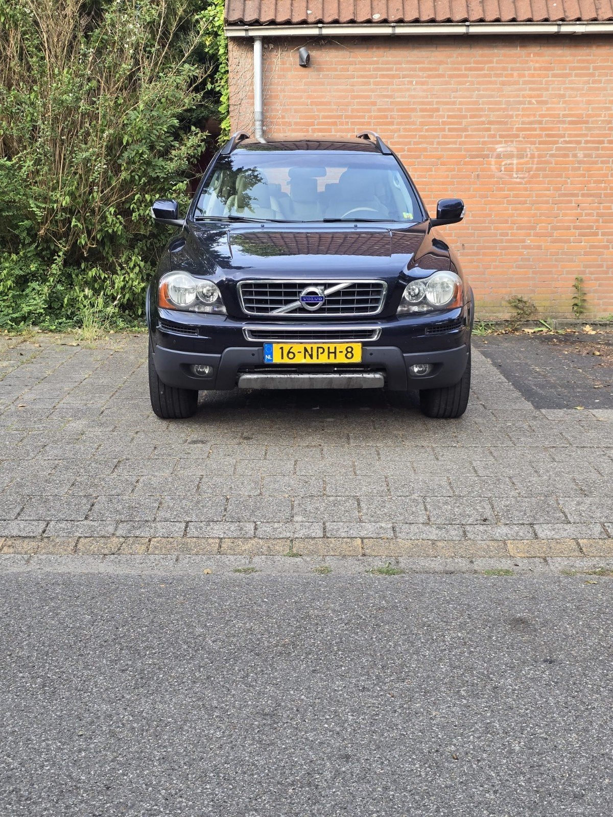 Volvo XC90 2.5 T Geartronic 2010 Blauw 303000 KM, Auto's, Volvo, Beige, Blauw, 7 stoelen, 2521 cc