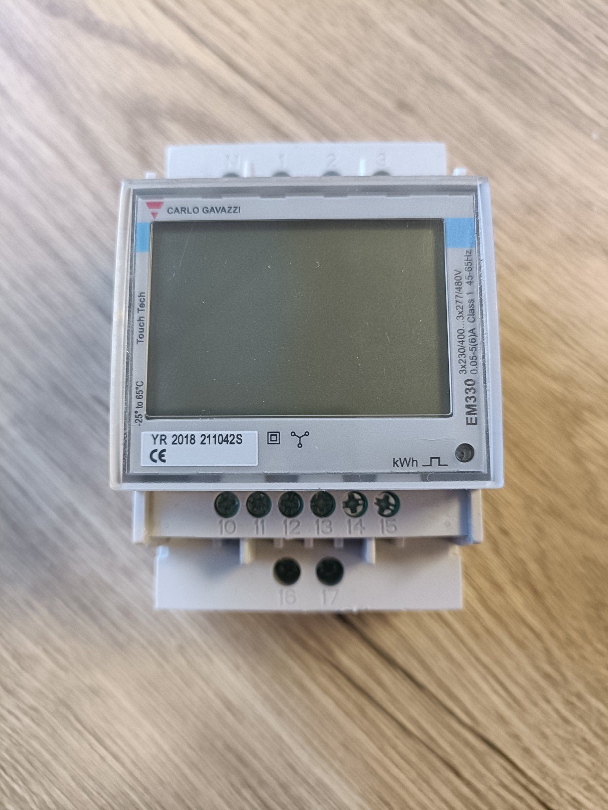 Carlo Gavazzi EM330 kWh meter - Energiemeter, Ophalen of Verzenden, Zo goed als nieuw