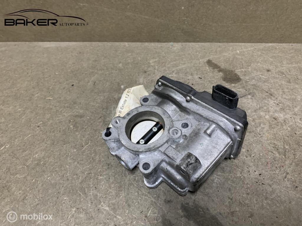 Gasklephuis Renault Clio III ('05->) 8200570865D, Gebruikt, Renault, Ophalen of Verzenden, Renault