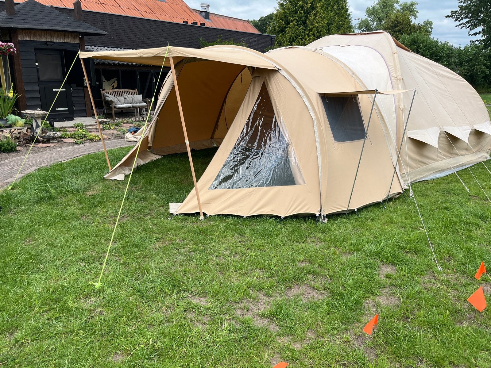 Opblaasbare originele Karsten tent 350x350 met aanbouw, Ophalen, Gebruikt, Tot en met 4