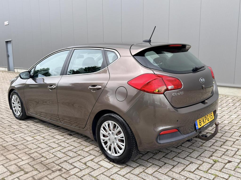 Kia cee'd 1.6 GDI Business Pack *Climate*|Cruise|NL Auto|Tre, Voorwielaandrijving, Euro 5, 135 pk, Gebruikt