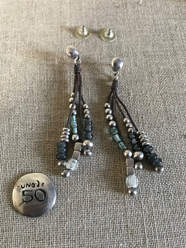 Uno de 50 oorbellen (113A)135,- = 57,5 Kanacation play ball, Overige materialen, Nieuw, Ophalen of Verzenden, Knopjes of Stekers