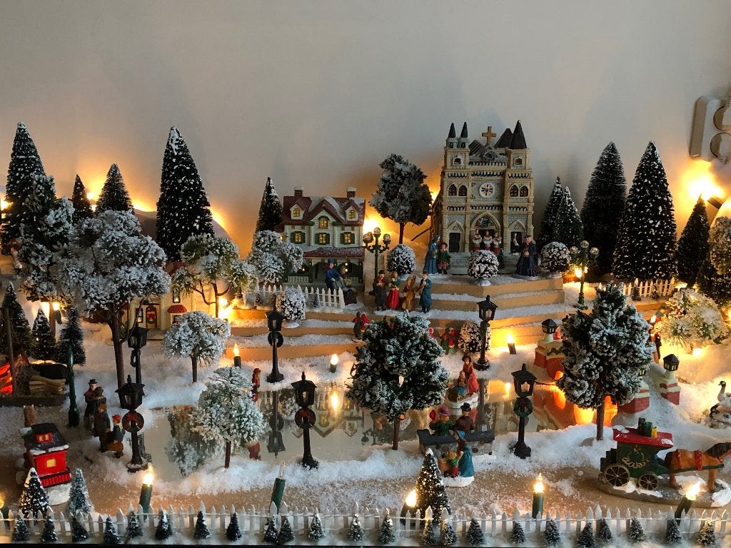 Dickensville kerstdorp, Ophalen, Gebruikt