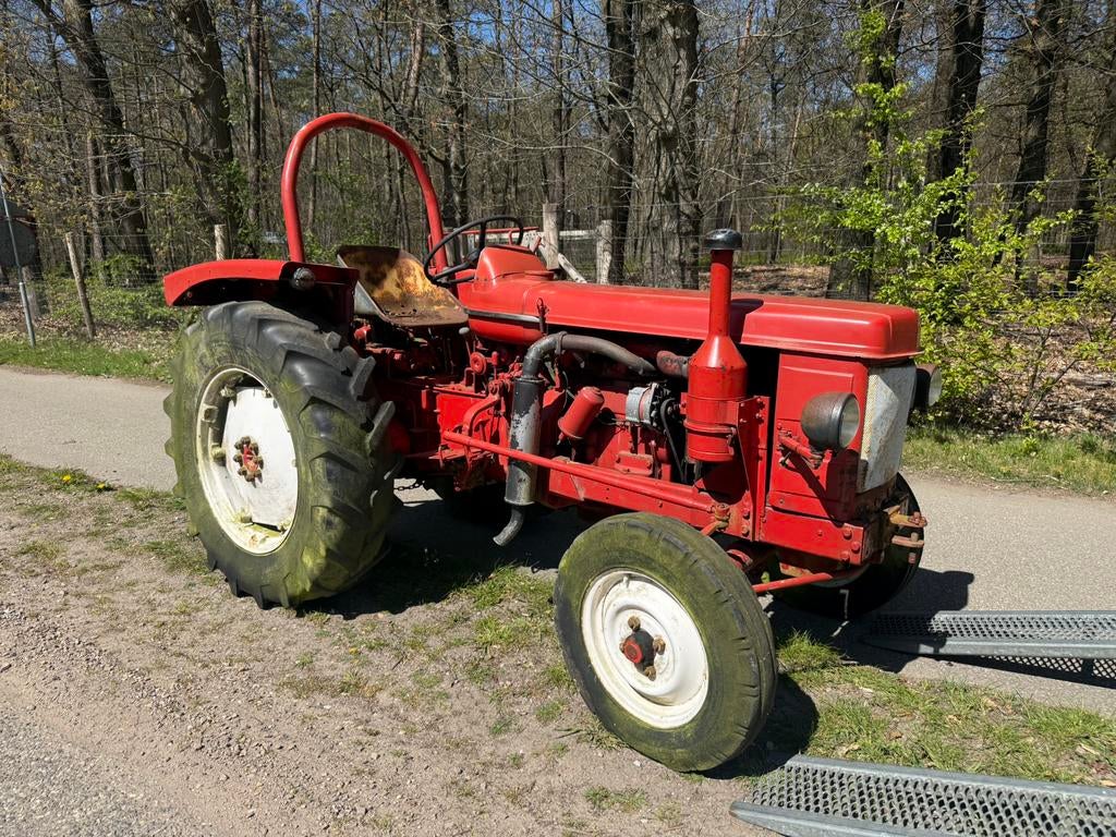 Renauld super 5 trekker opknapper, Zakelijke goederen, Agrarisch | Tractoren, Ophalen, Tot 2500, Renault, Oldtimer