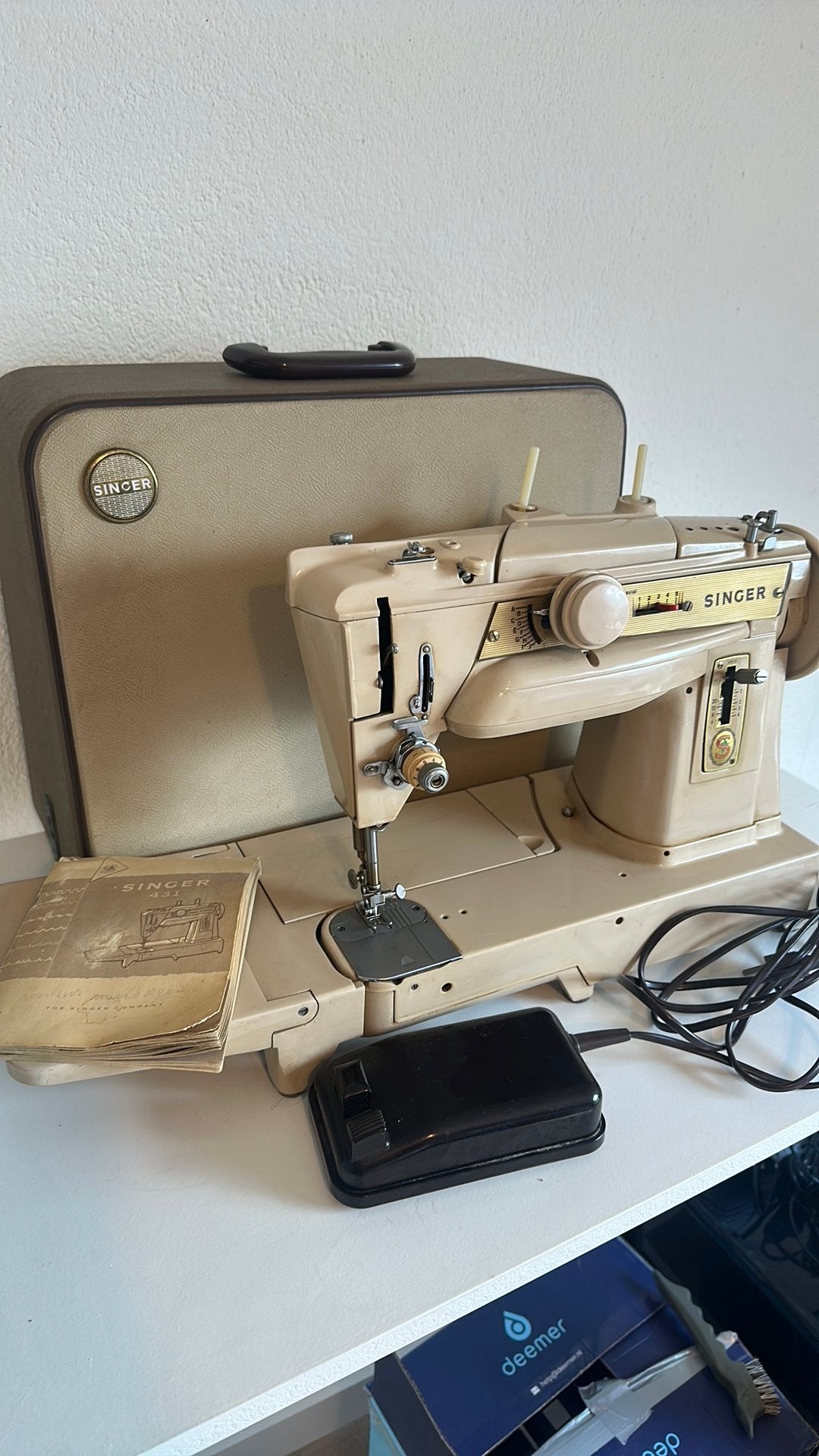 Vintage Singer 431 naaimachine –met accessoires, handleiding, Ophalen, Zo goed als nieuw, Naaimachine, Singer