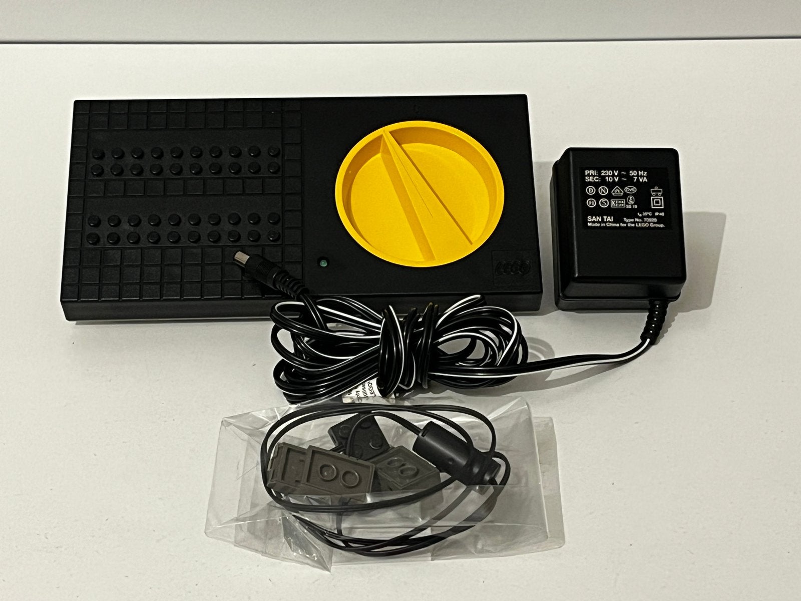 Lego 4548 - transformator 9 volt, Ophalen of Verzenden, Zo goed als nieuw