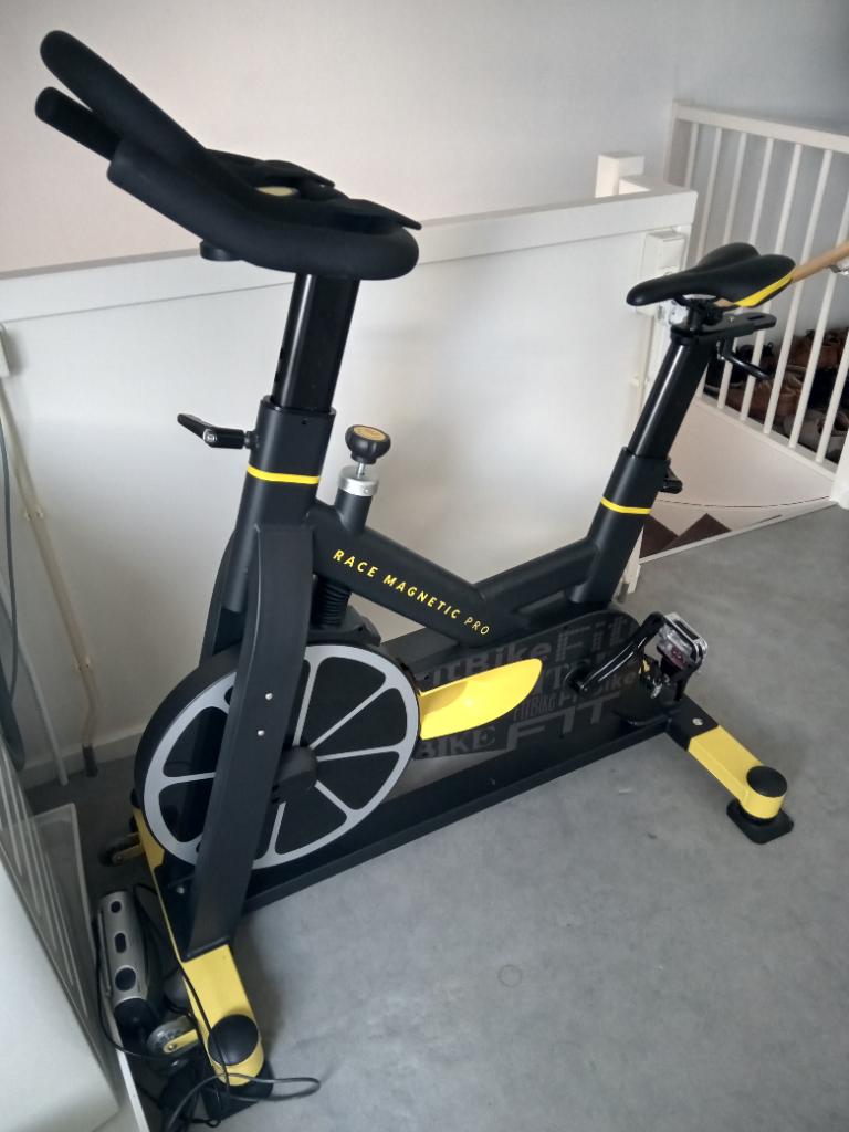 FitBike Race Magnetic Pro nieuwe staat, Sport en Fitness, Ophalen, Nieuw, Spinningfiets