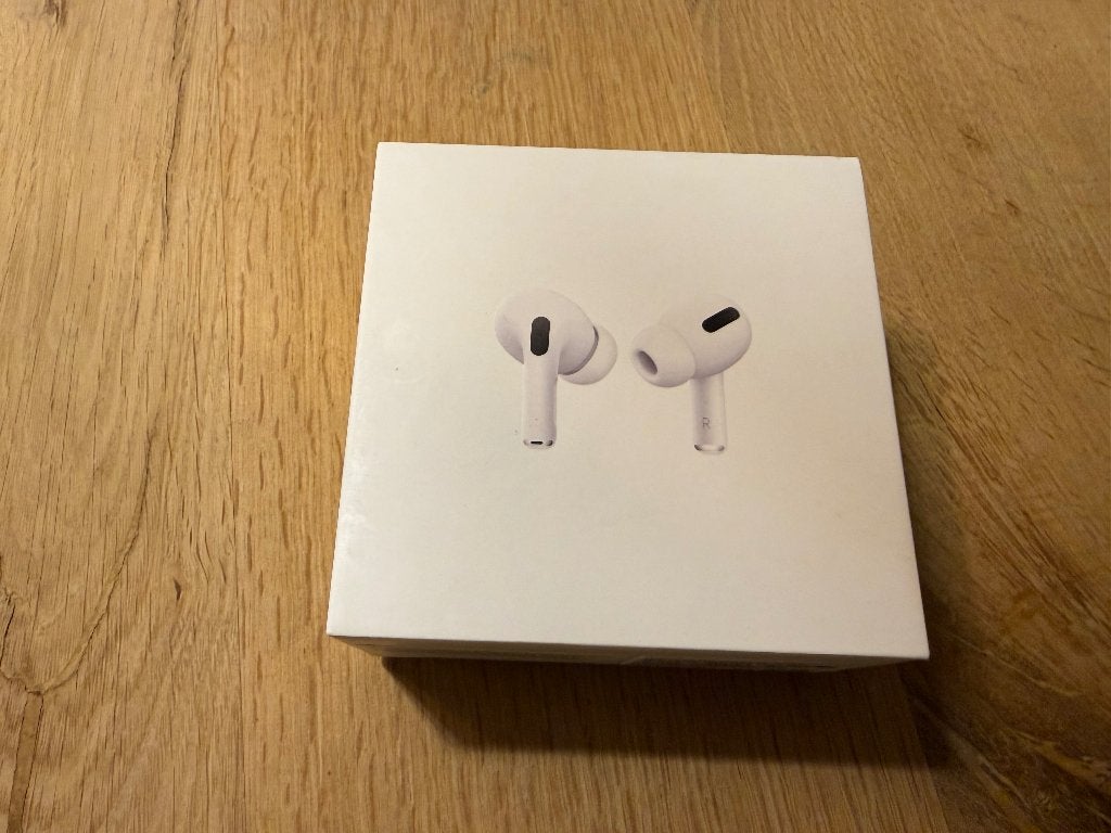 Apple AirPods Pro + MagSafe Charging Case – zeer goede staat, Ophalen, In gehoorgang (in-ear), Actieve ruisonderdrukking, Refurbished