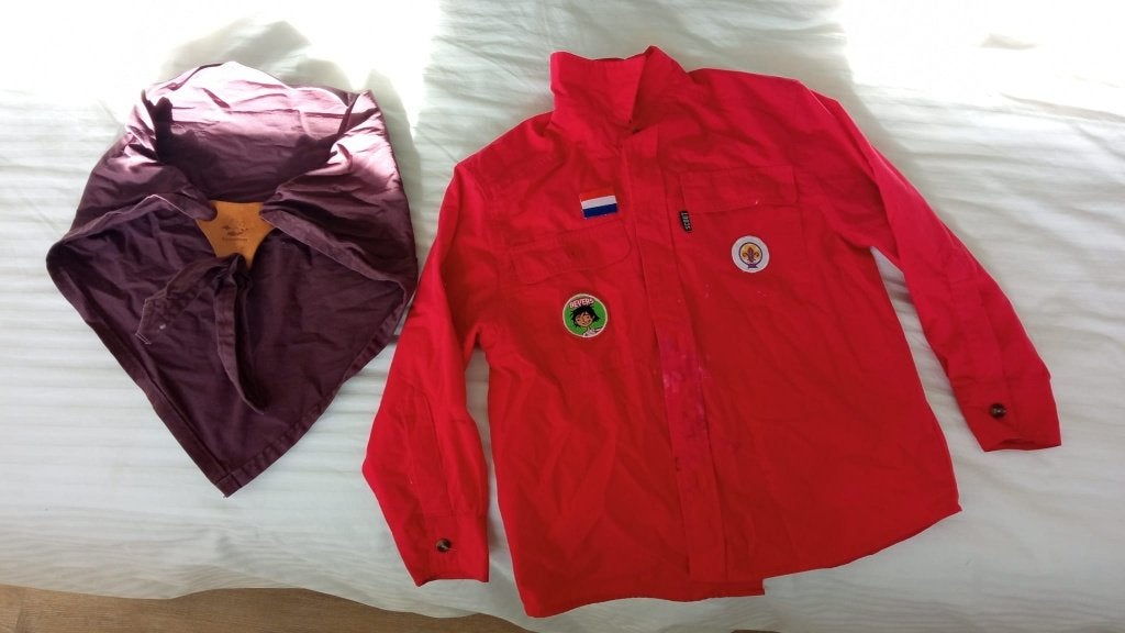 Scouting shirt, das en emblemen (Bevers), Verzamelen, Ophalen of Verzenden, Gebruikt, Kleding