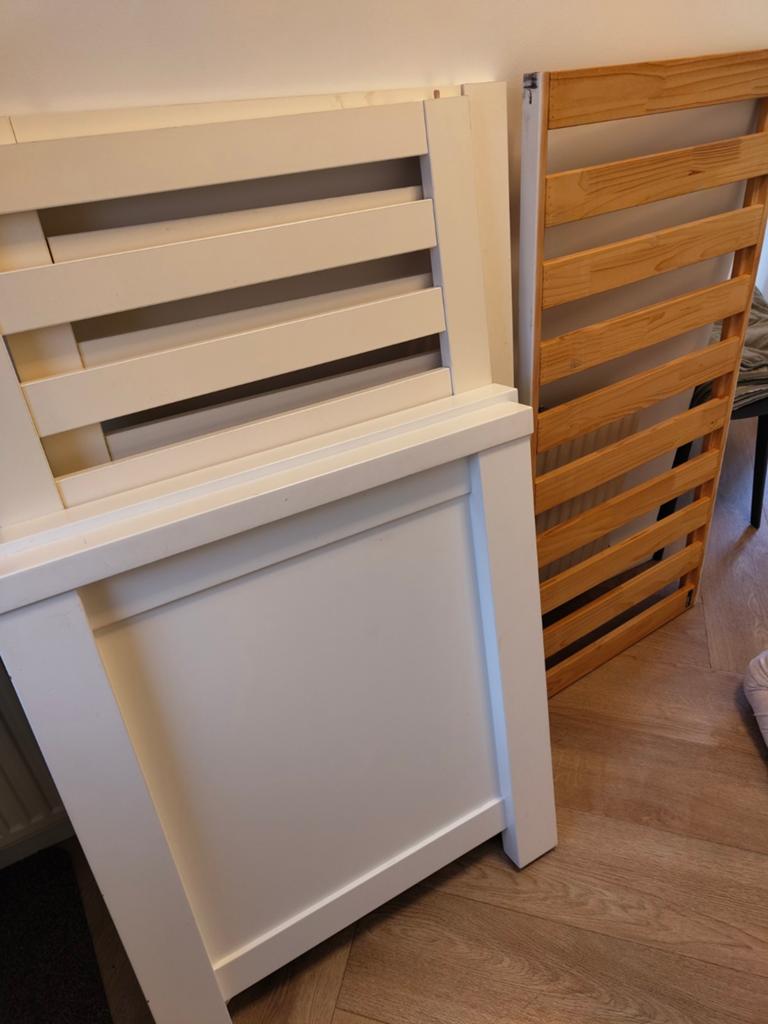 Ledikant buitafmeting  128cm  x 68cm, Ophalen of Verzenden, Gebruikt, Ledikant
