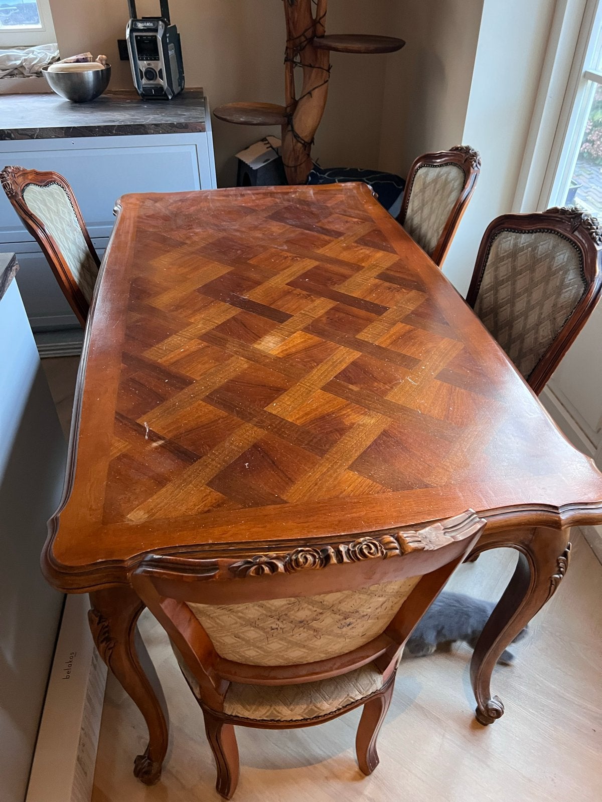 Antieke eettafel met 4 stoelen - Klassiek design, Antiek en Kunst, Ophalen
