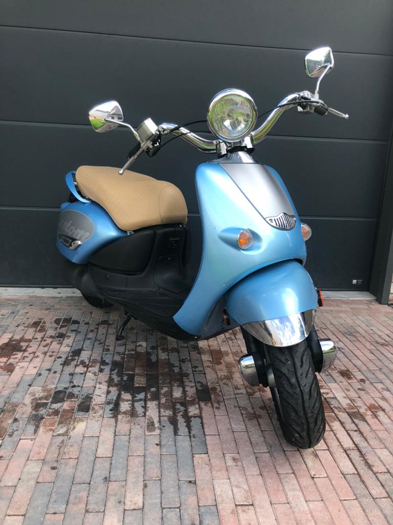 Aprillia mojito 50cc 2takt, Fietsen en Brommers, Scooters | Aprilia, Ophalen, Tweetakt, Zo goed als nieuw, Mojito of Habana