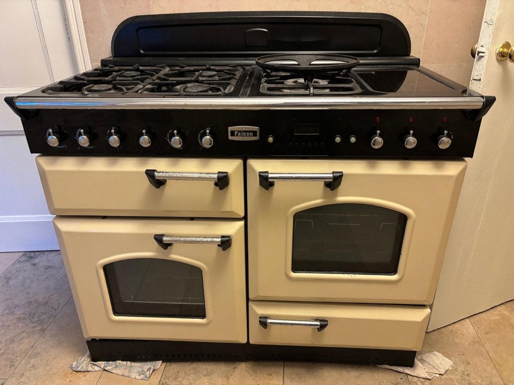 Falcon classic creme 110 op gas T.E.A.B, Ophalen, Gebruikt, Gas, 90 tot 95 cm