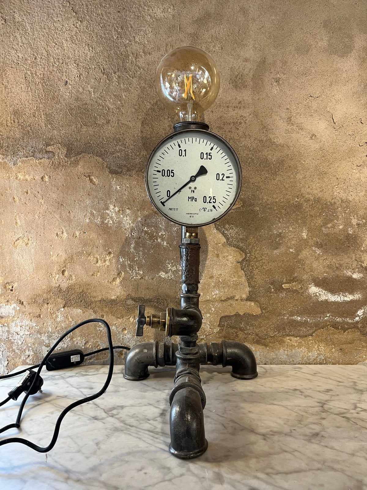 Industriële Tafellamp met Manometer en Edison Lamp, Ophalen of Verzenden