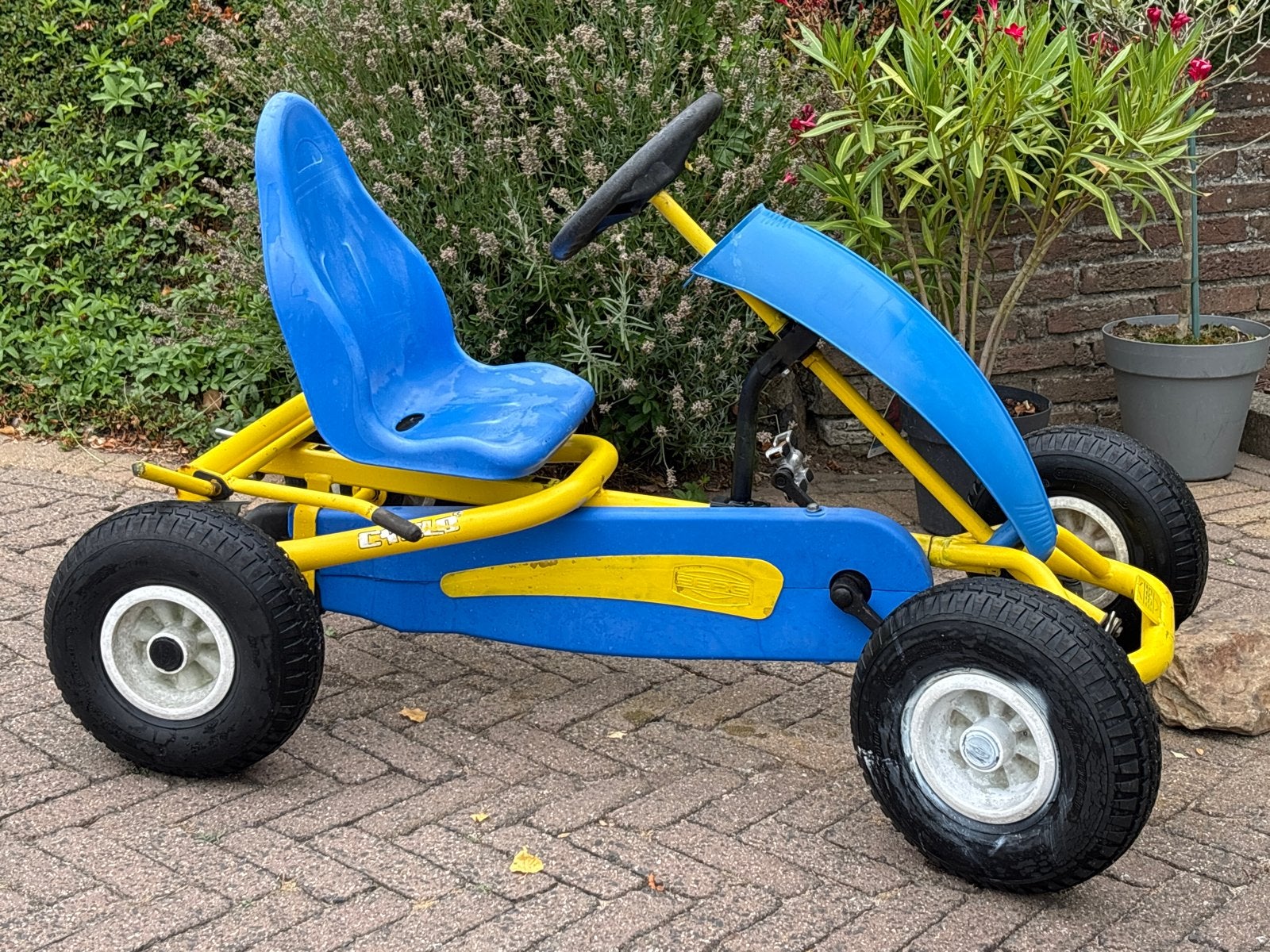 Stoere skelter, blauw/geel, voor uren speelplezier!, Ophalen, Gebruikt, Overige merken