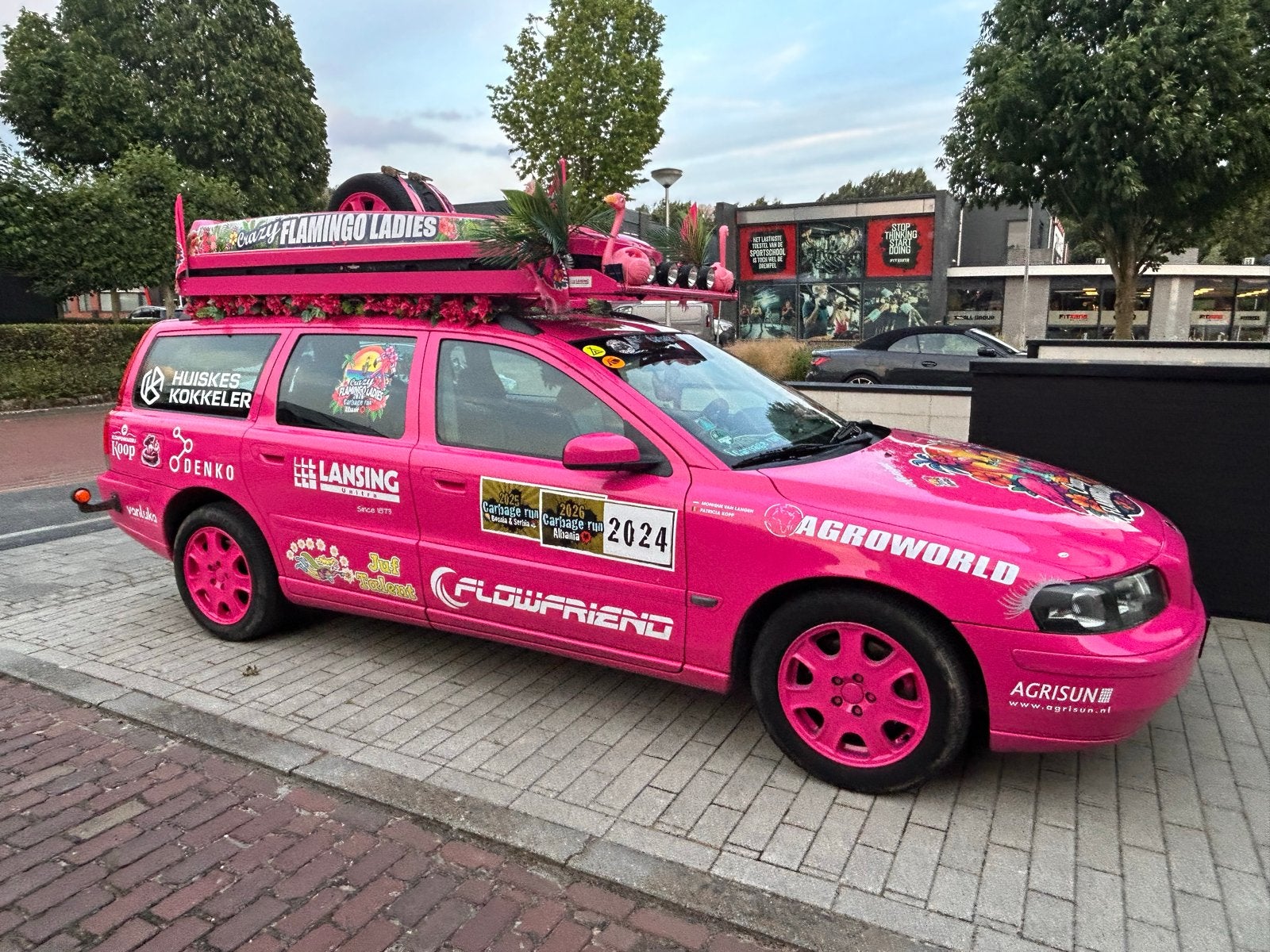 Volvo V70 2.4 140PK CNG AUT 2004, Lederen bekleding, 1800 kg, Zwart, Overige kleuren