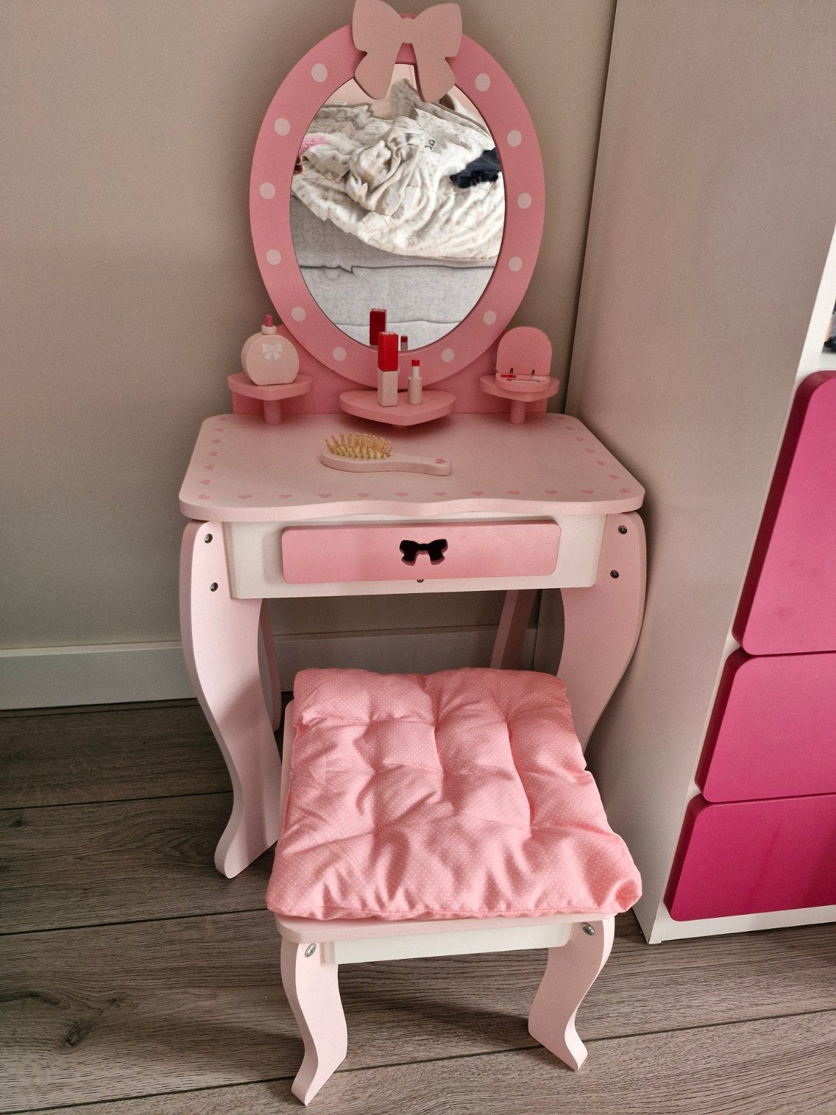 Roze kaptafel met spiegel en krukje voor kinderen, Kinderen en Baby's, Kinderkamer | Tafels en Stoelen, Ophalen, Zo goed als nieuw