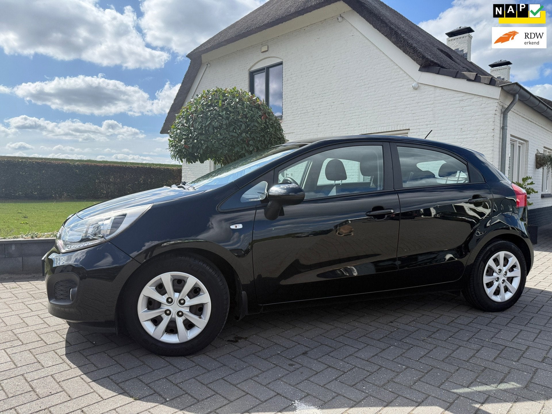 Kia Rio 1.2 CVVT / Bj: 2015 / N.A.P, Auto's, 4 cilinders, Zwart, Bedrijf, Handgeschakeld