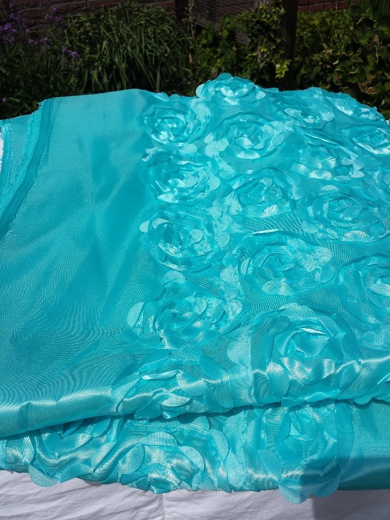 LAP stof met opgestikte ROZEN ~ Kleur MINT ~ L286 x Br146 cm, 120 cm of meer, Ophalen of Verzenden, Polyester, Groen