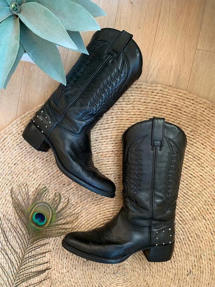 Sendra cowboylaarzen 37 western boots studs laarzen, Kleding | Dames, Schoenen, Zo goed als nieuw, Hoge laarzen, Zwart, Ophalen of Verzenden