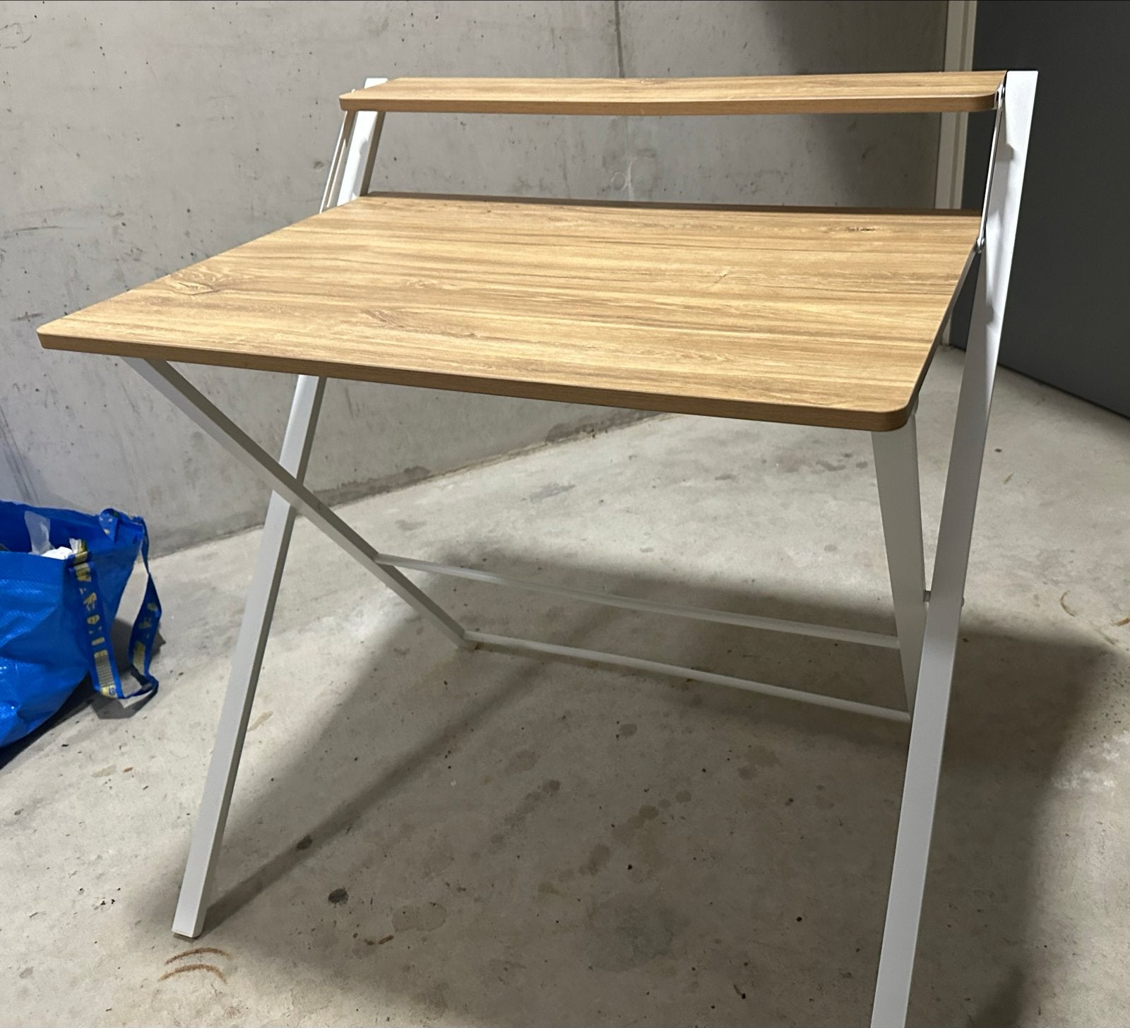 Opvouwbaar Bureau / Foldable desk, Ophalen, Demontabel, Gebruikt, Hout