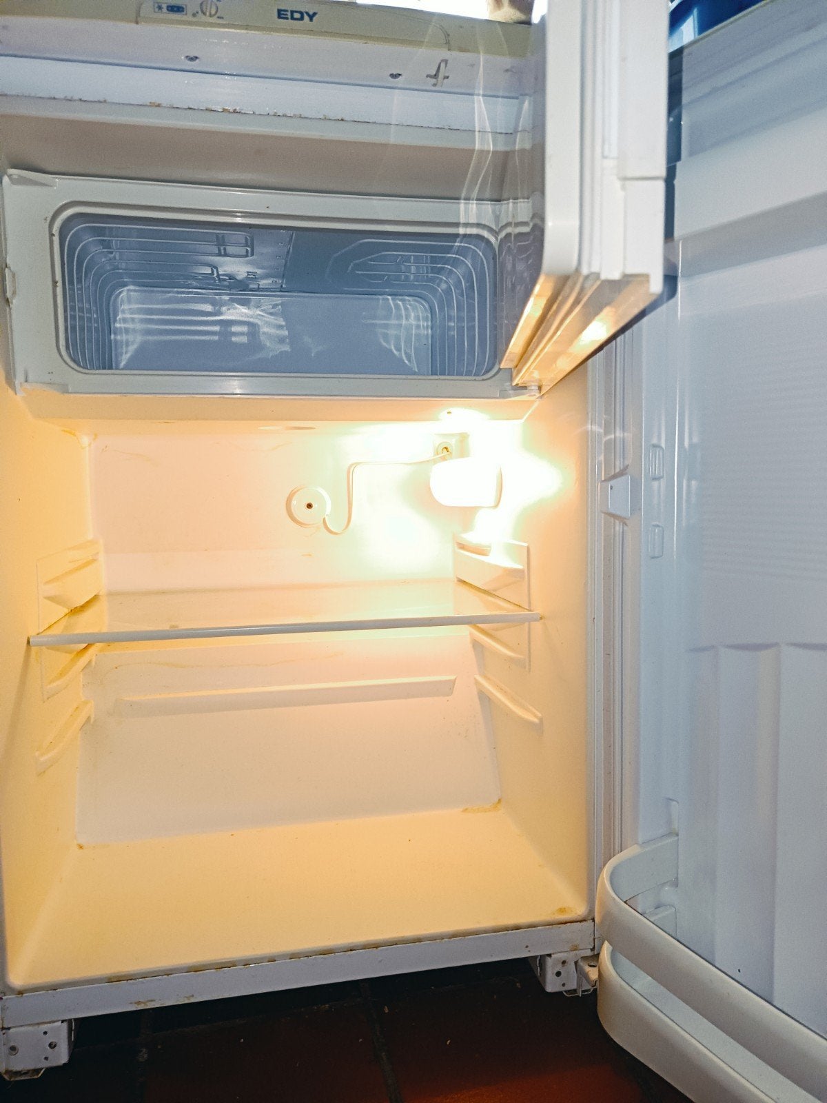 Koelkast met vriesvak - EDY, Witgoed en Apparatuur, Koelkasten en IJskasten, Gebruikt, Minder dan 75 liter, 45 tot 60 cm, Met vriesvak