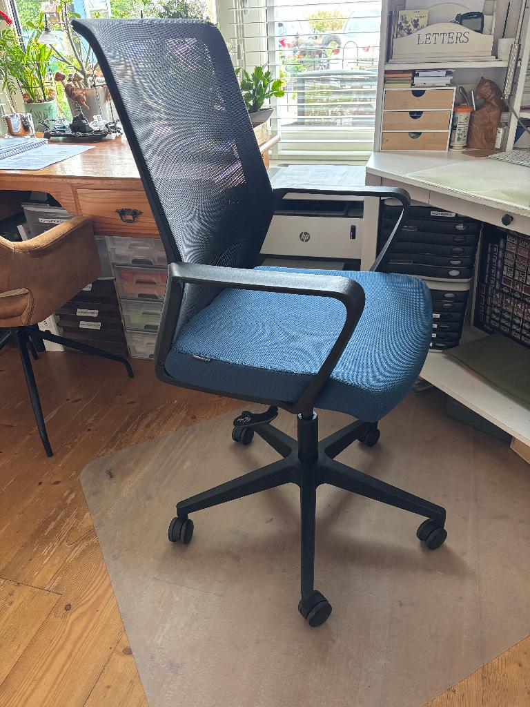 bureaustoel zwart en blauw, Ophalen, Gebruikt, Overige kleuren, Bureaustoel