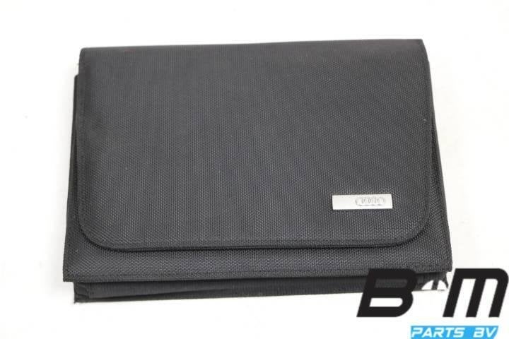 Mapje + Deense handleidingen Audi A4 8W, Gebruikt