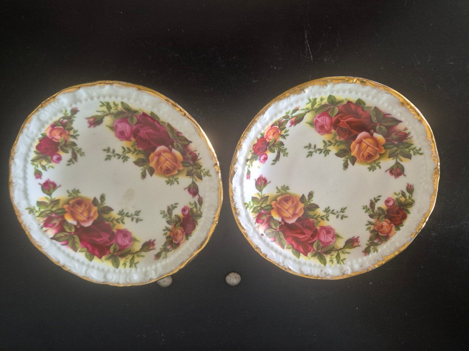 Old country roses porselein, Ophalen of Verzenden, Zo goed als nieuw, Porselein, Bord of Schaal